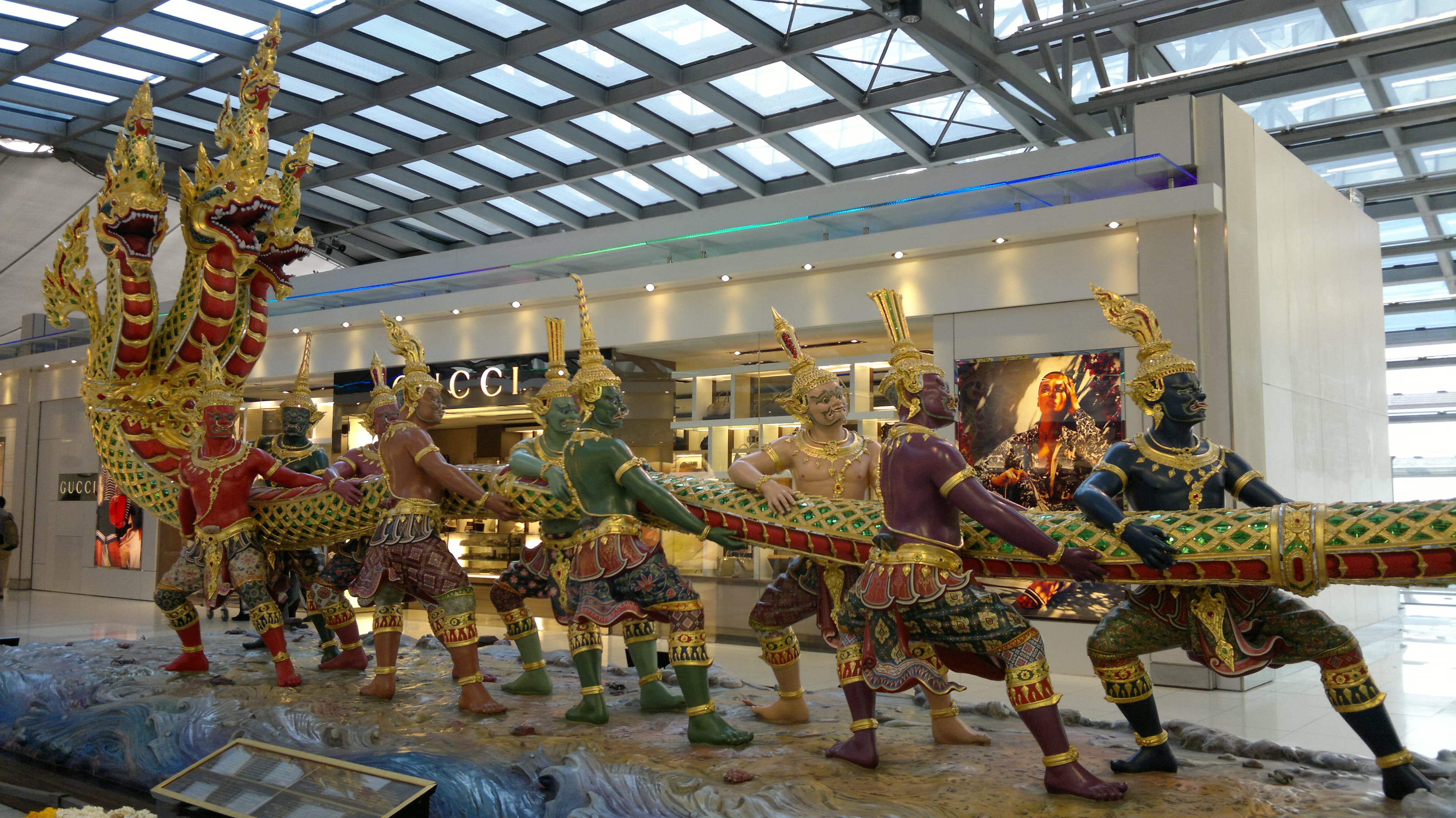 Airport Assistance at Bangkok Suvarnabhumi: What is Fast Track?, Suvarnabhumi Airport (BKK) travel article | FastTrack BKK